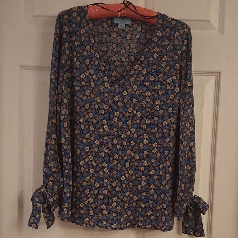 CeCe Nwot S Women's Multicolor Floral Tie Sleeve V-Neck Blouse Long Sleeve